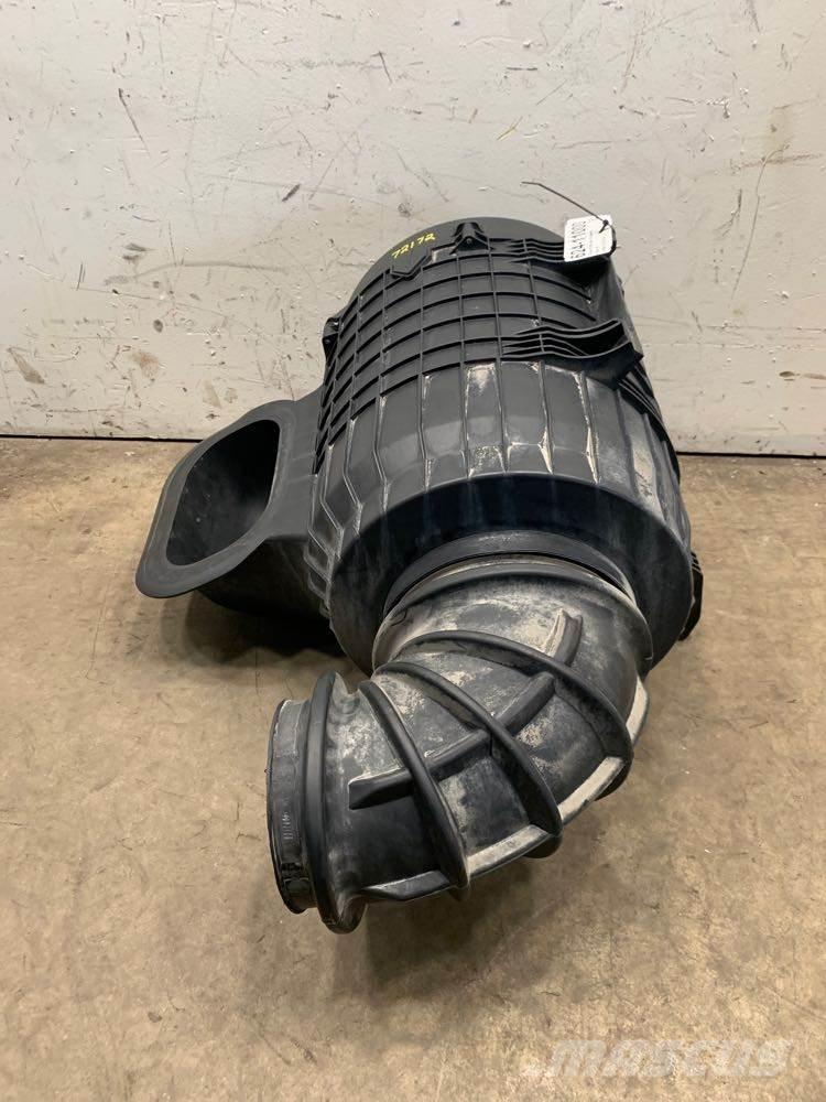 Volvo VNL Other components