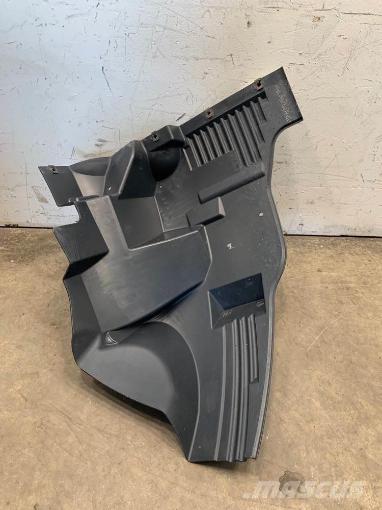 Volvo VNL Other components