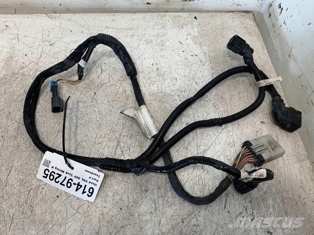 Volvo VNL Other components