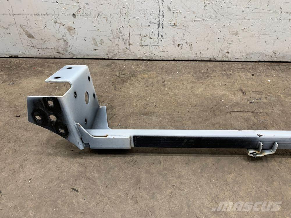 Volvo VNL Other components