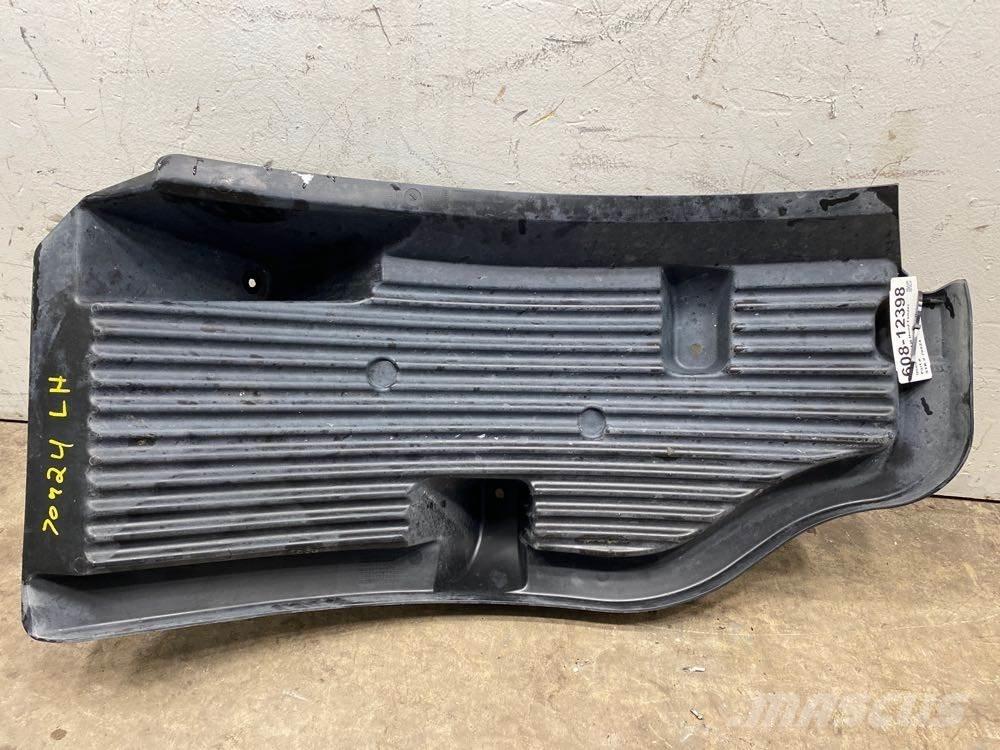 Volvo VNL Other components