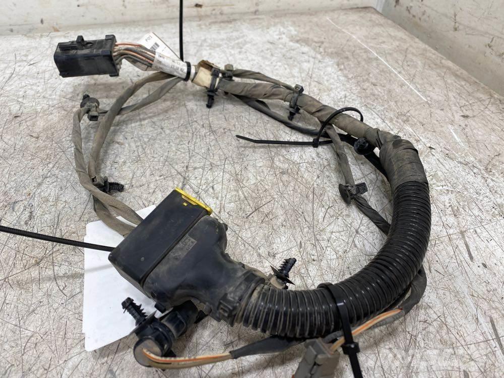 Volvo VNL Other components