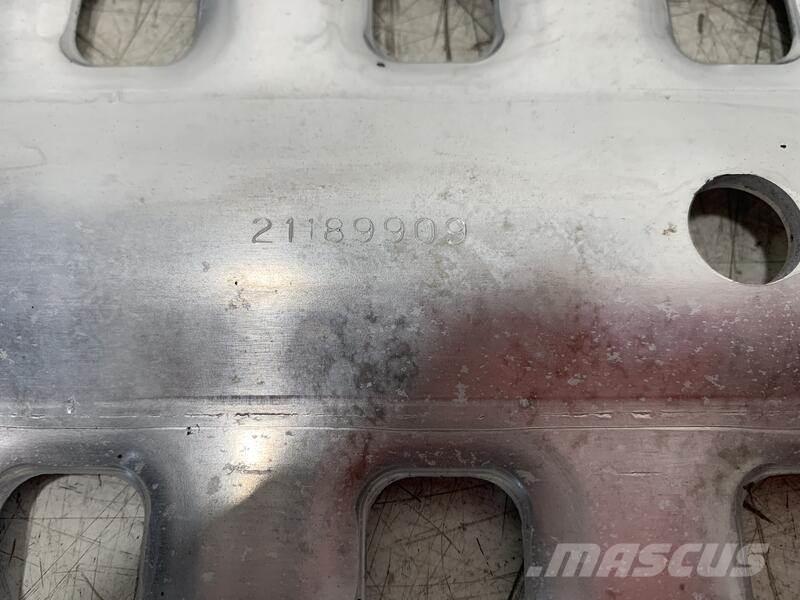 Volvo VNL Other components