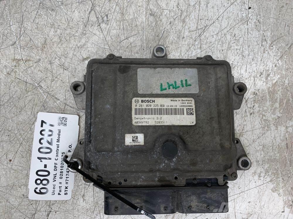 Volvo VNL Other components
