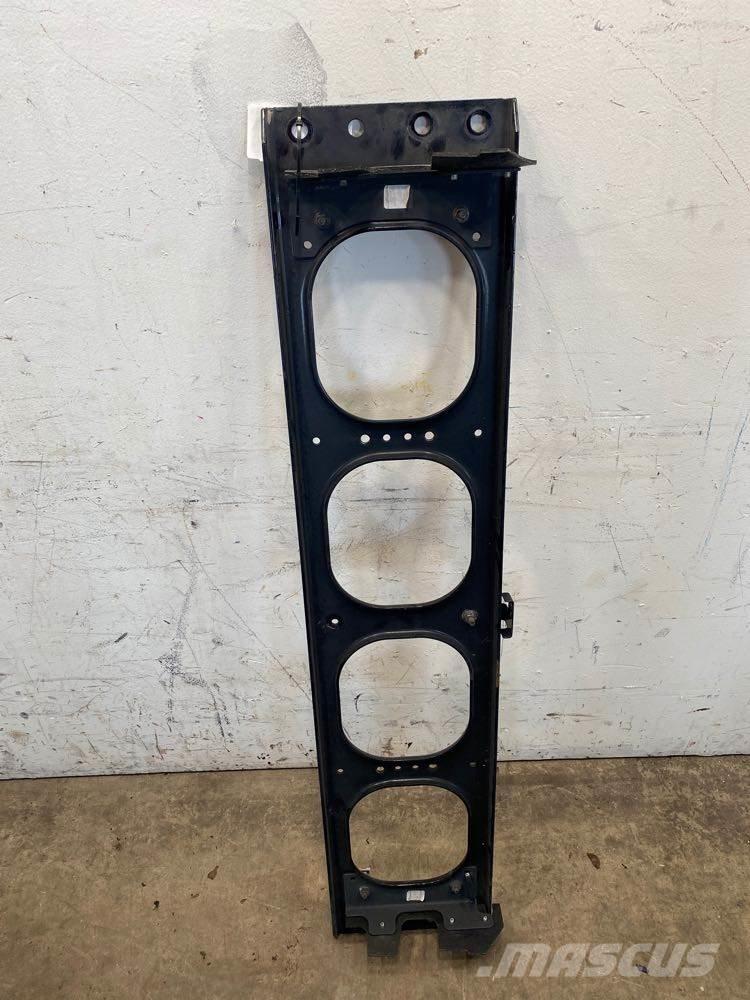 Volvo VNL Other components