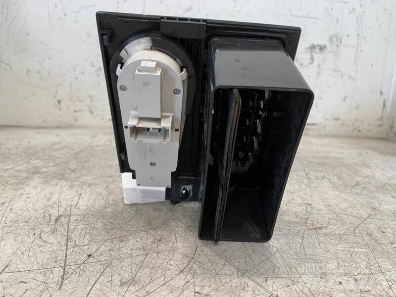 Volvo VNL Electronics