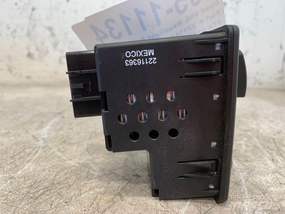 Volvo VNL Electronics