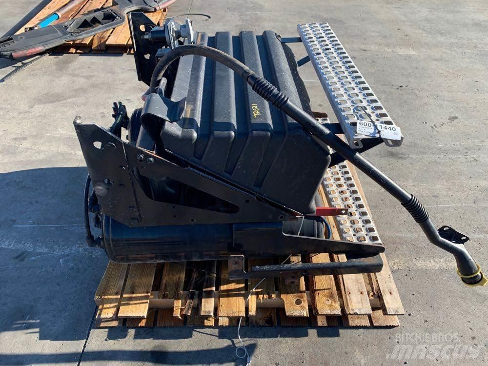 Volvo VNL Other components