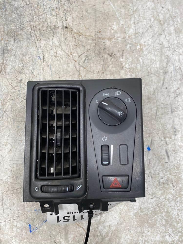Volvo VNL Electronics