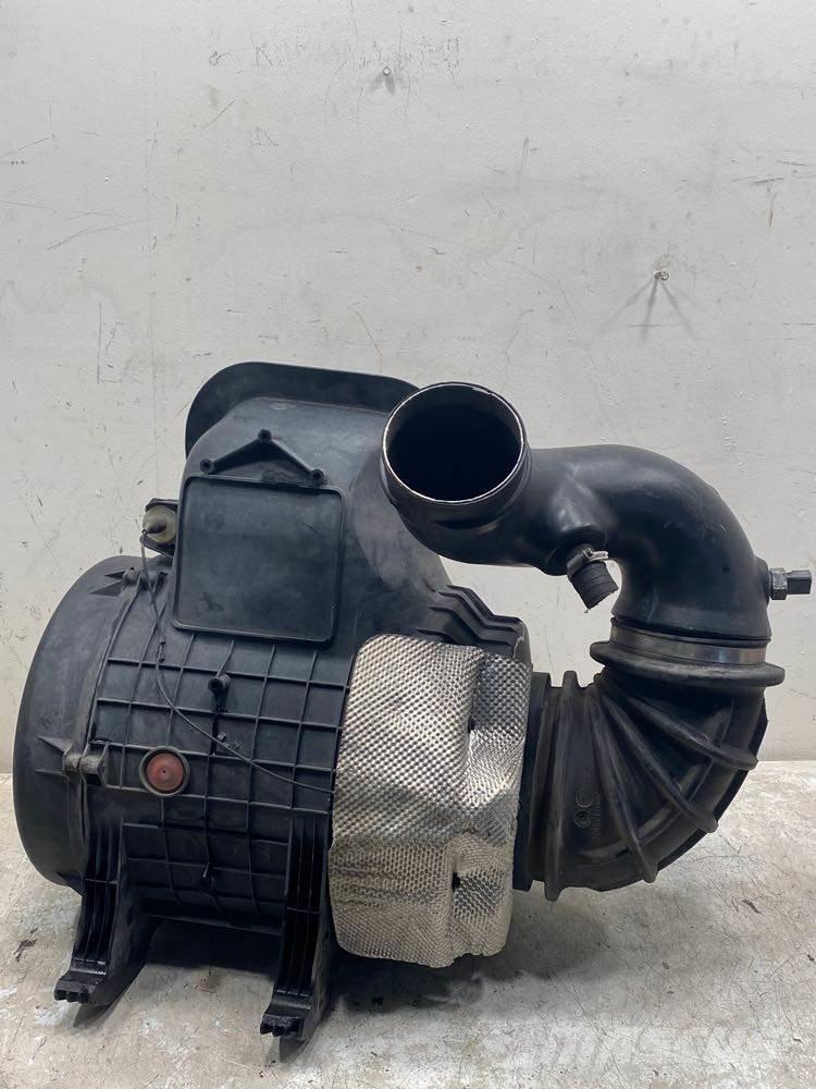 Volvo VNL Other components