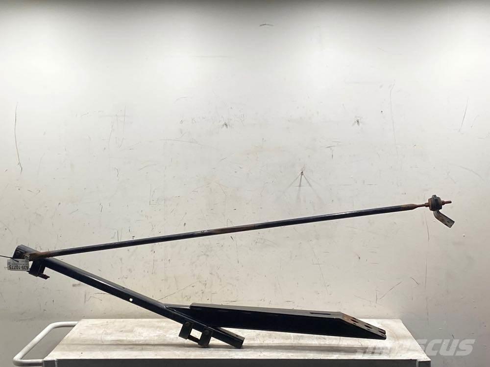 Volvo VNL Other components