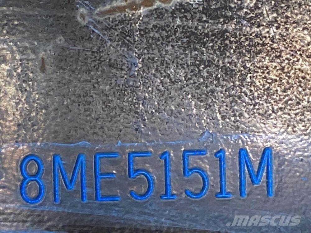 Volvo VNL Other components