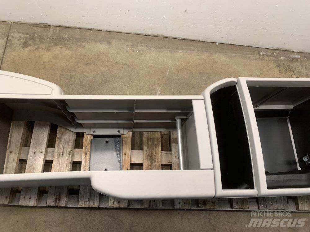 Volvo VNL Cabins and interior