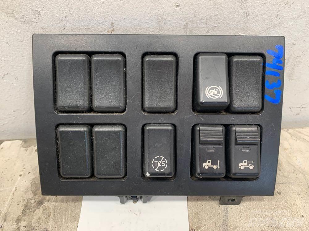 Volvo VNL Electronics