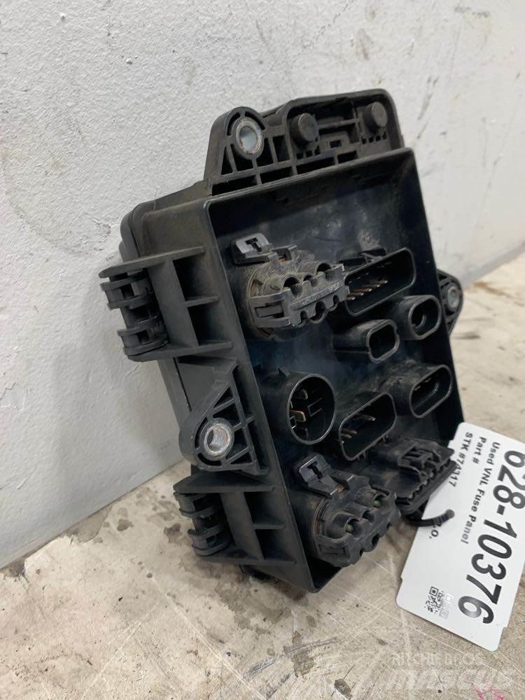 Volvo VNL Electronics
