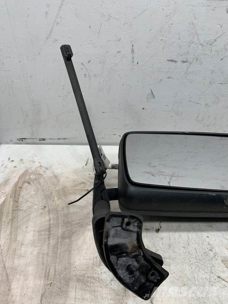 Volvo VNL Other components