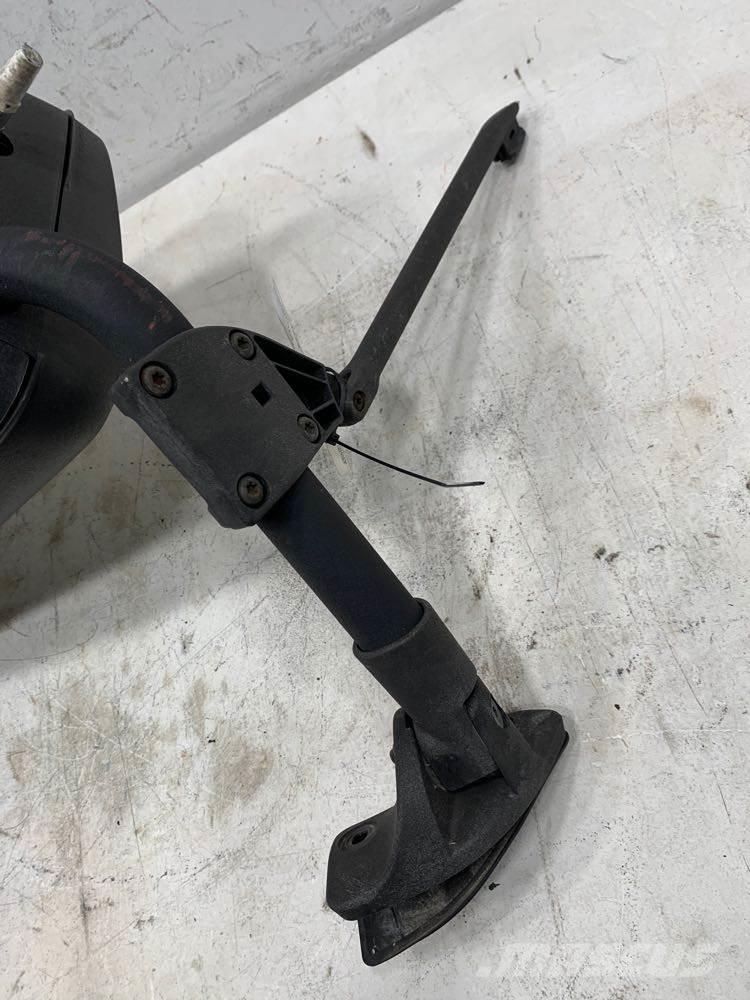 Volvo VNL Other components