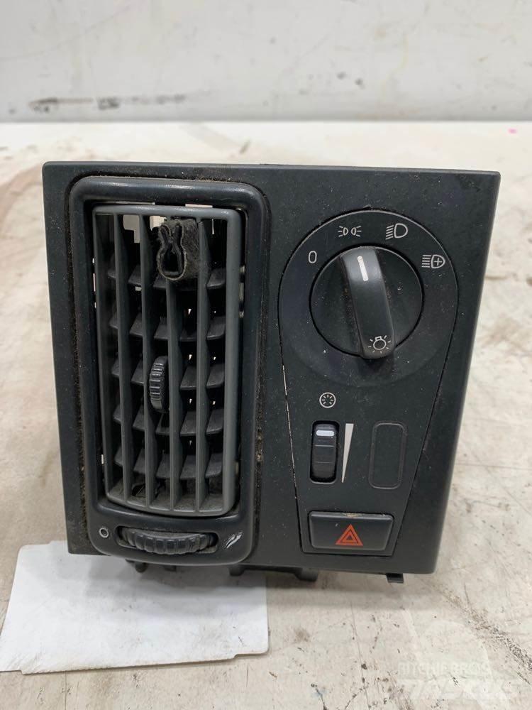 Volvo VNL Electronics