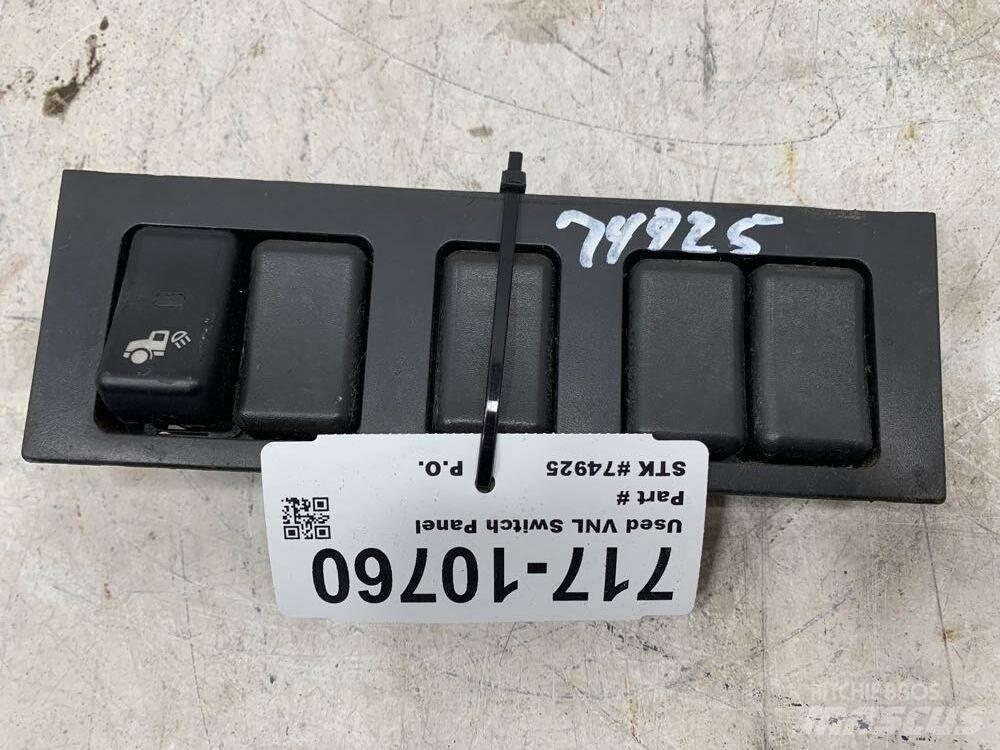Volvo VNL Electronics