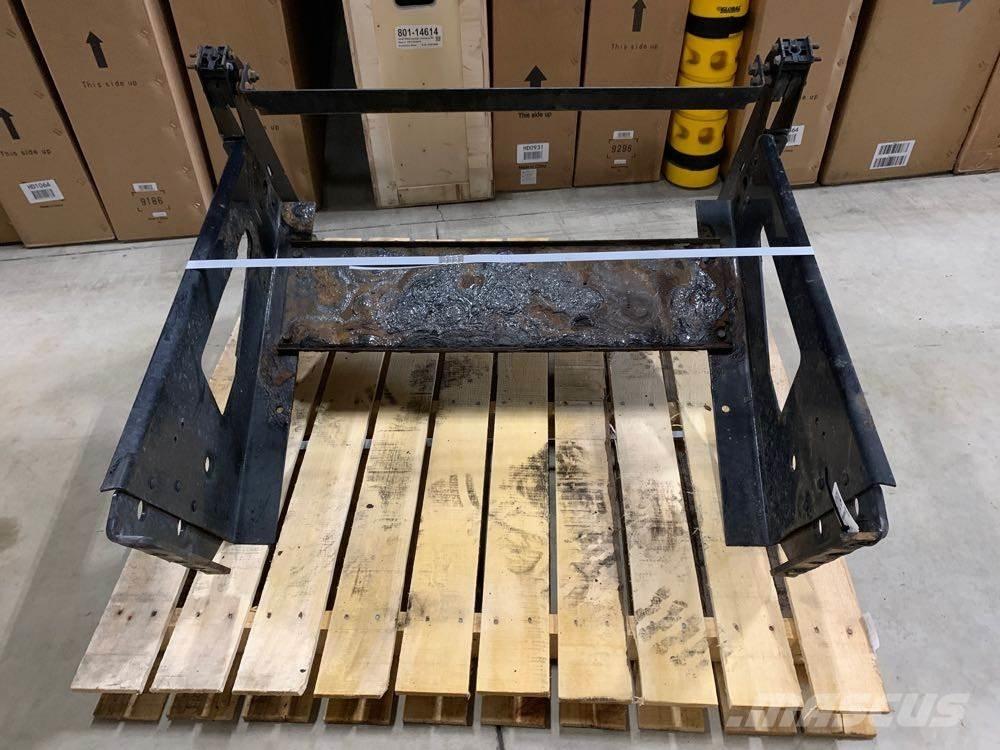 Volvo VNL Other components