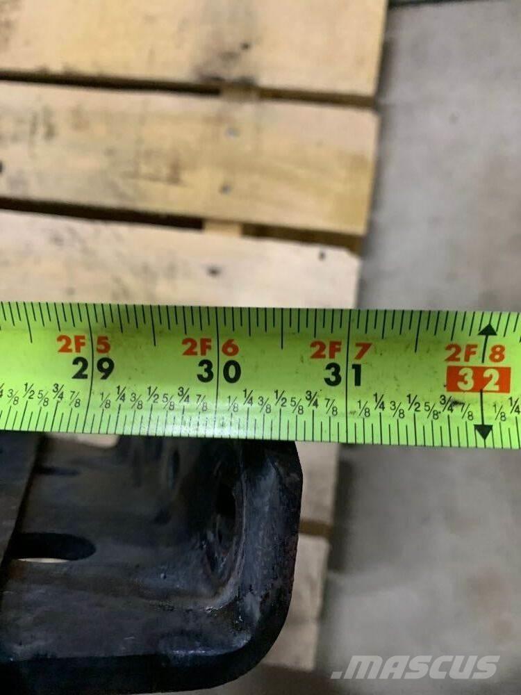 Volvo VNL Other components