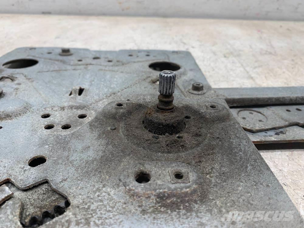 Volvo VNL Other components