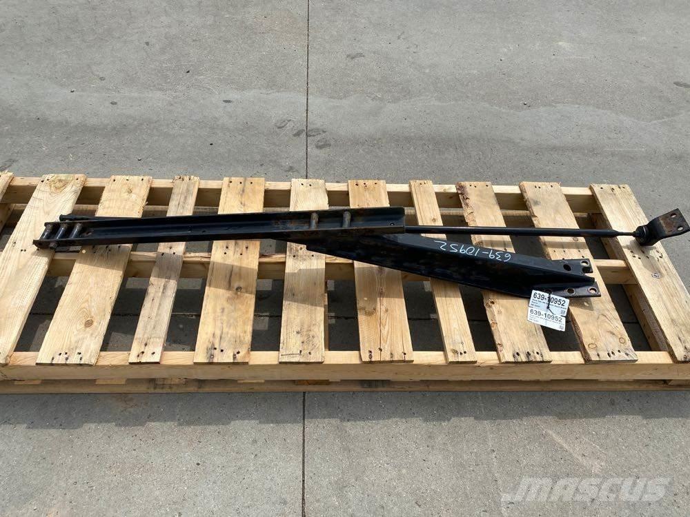 Volvo VNL Other components