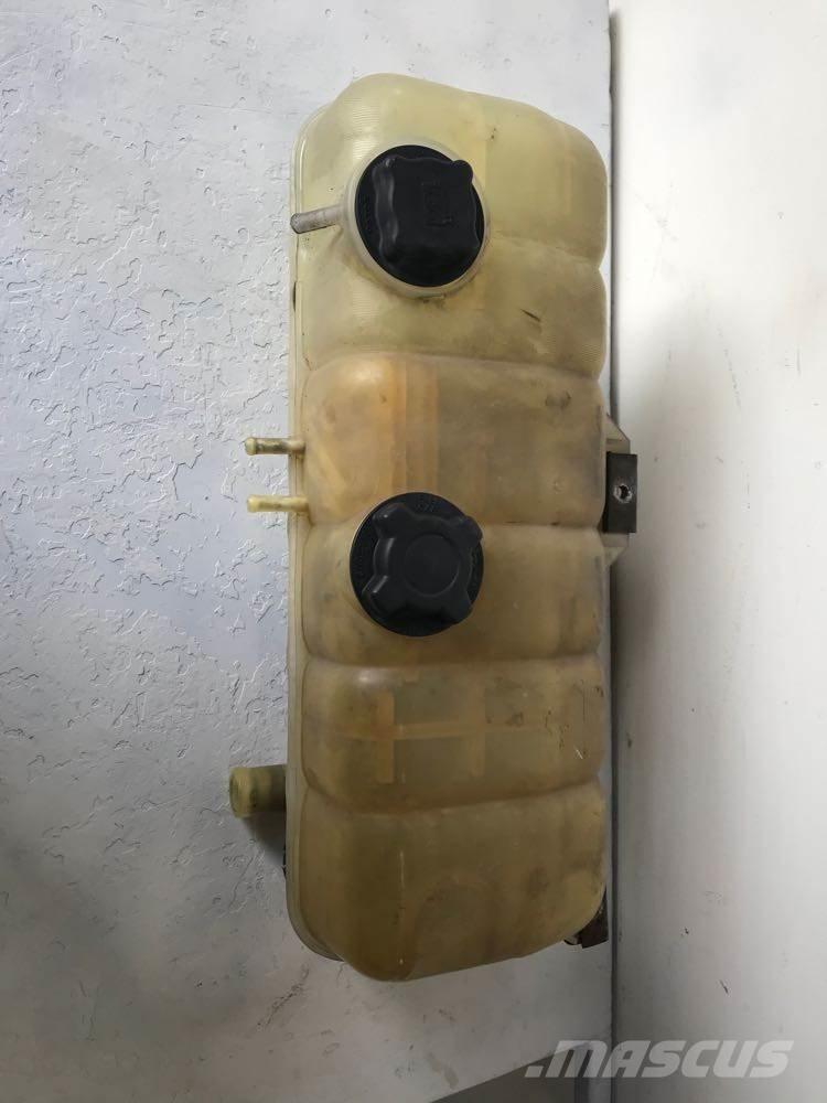 Volvo VNL Other components