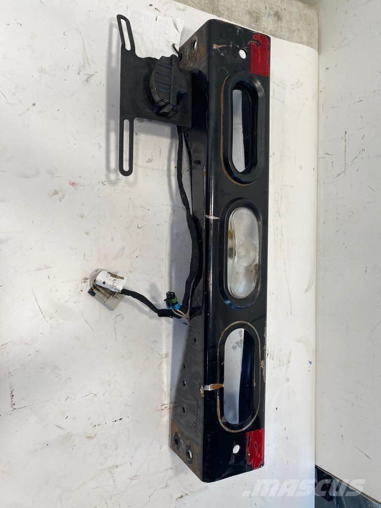 Volvo VNL Other components