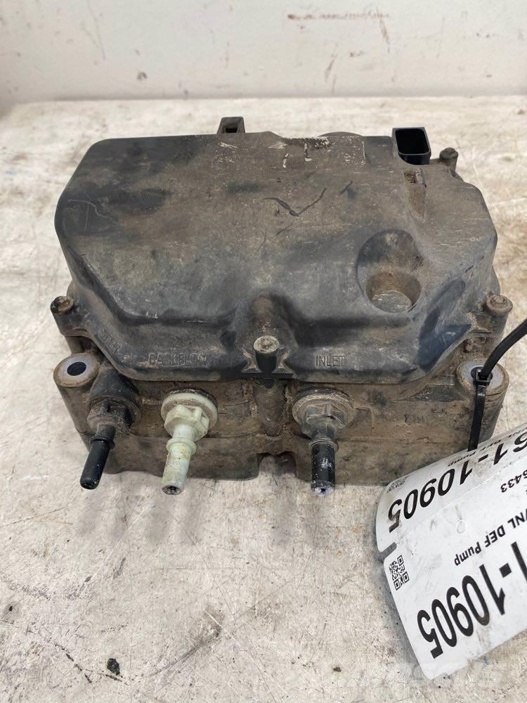 Volvo VNL Other components