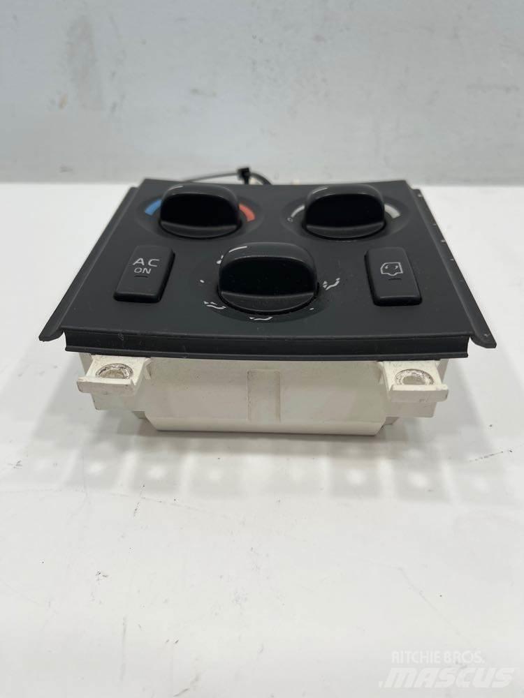 Volvo VNM Electronics