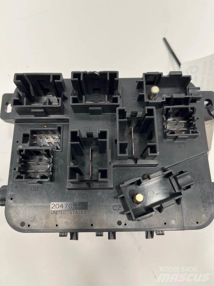 Volvo VNM Electronics