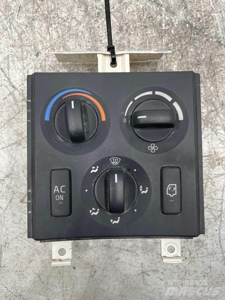 Volvo VNM Electronics