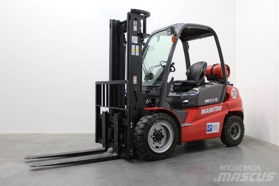 Manitou MI 30 G LPG trucks