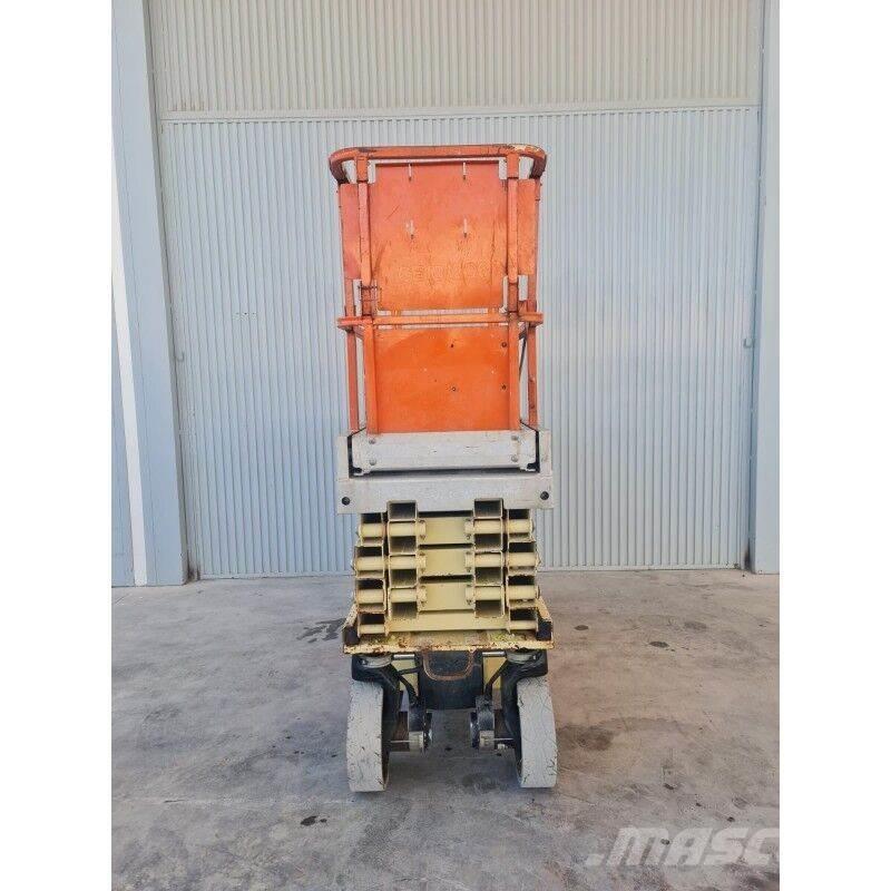 JLG 2630 ES Scissor lifts