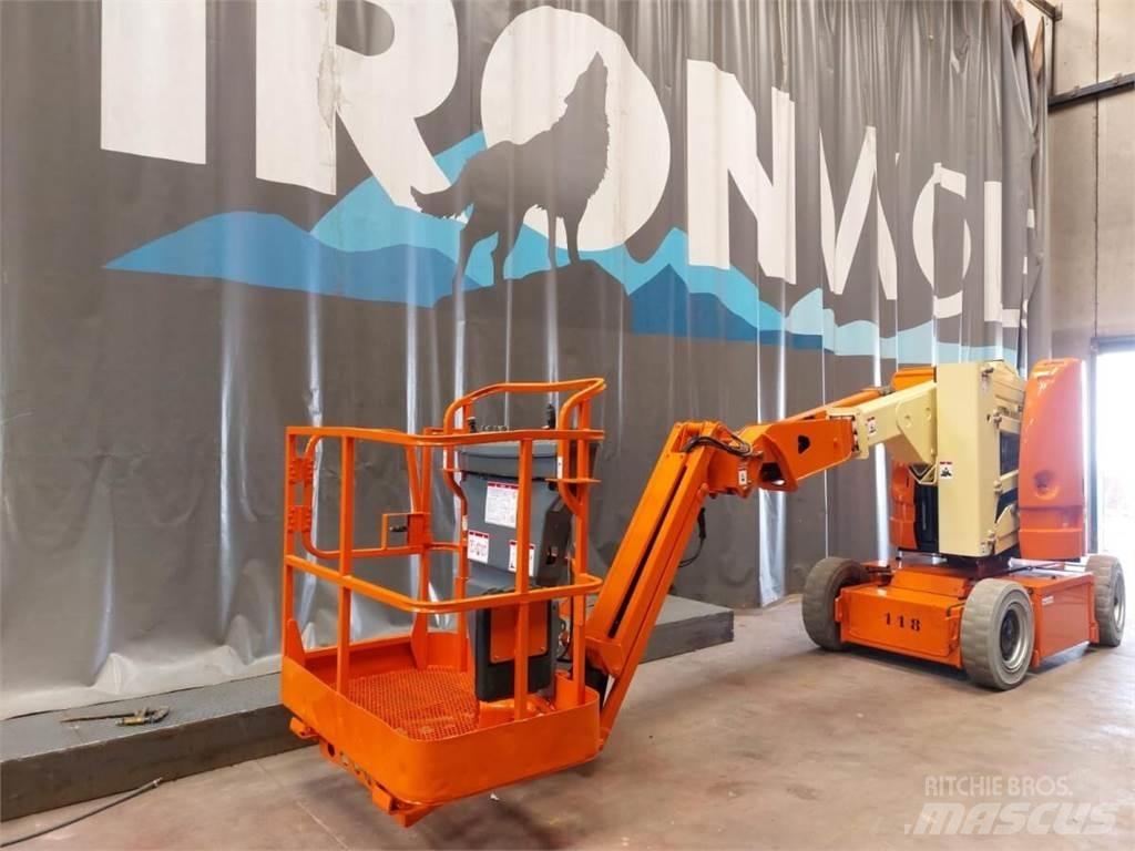 JLG E300AJP Articulated boom lifts