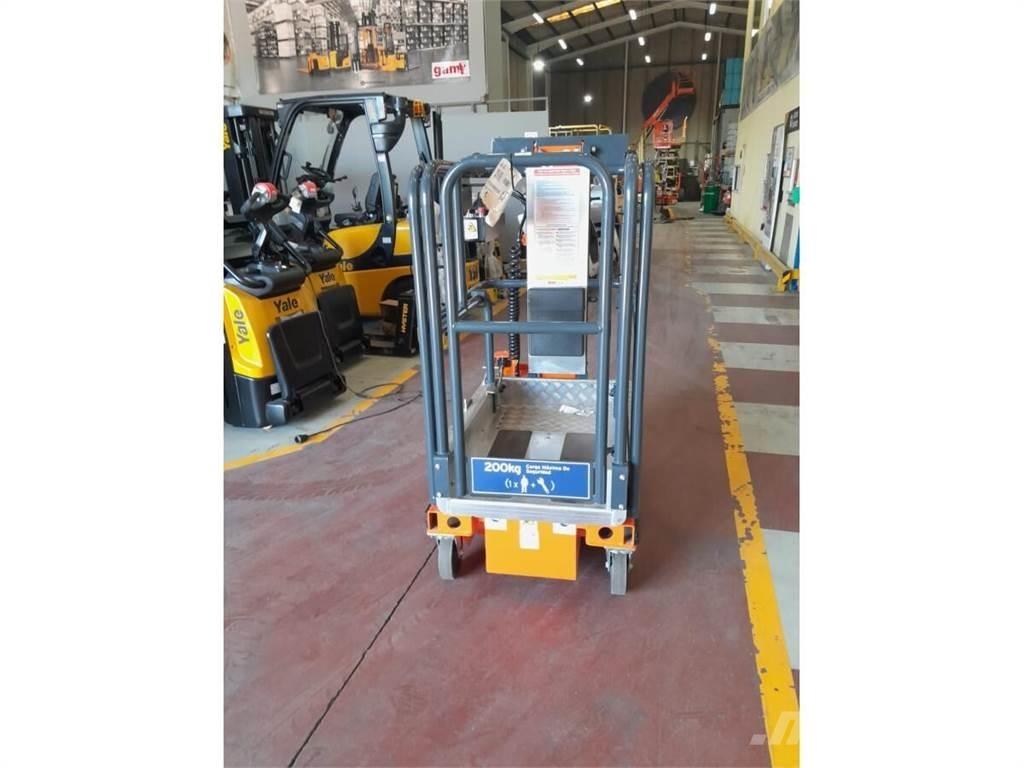 JLG NANO SP Mast climbing work platforms