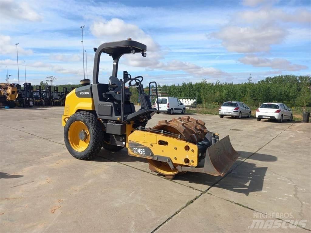 Volvo SD45B Single drum rollers