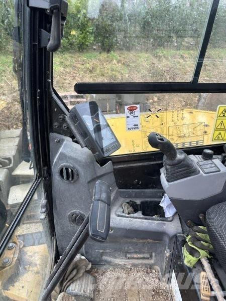 CAT 305C R Mini excavators < 7t (Mini diggers)