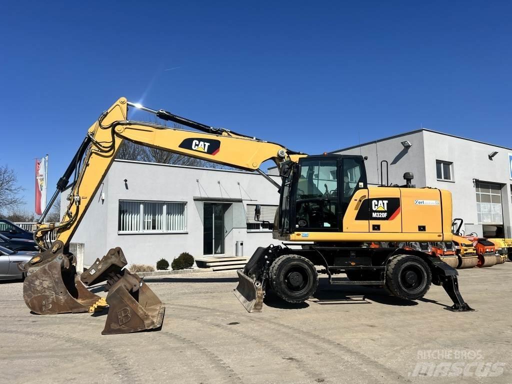 CAT M 320 F Wheeled excavators
