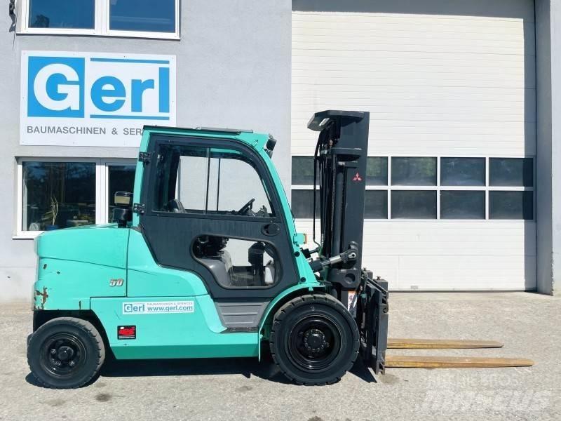 Mitsubishi SD50NT Diesel trucks