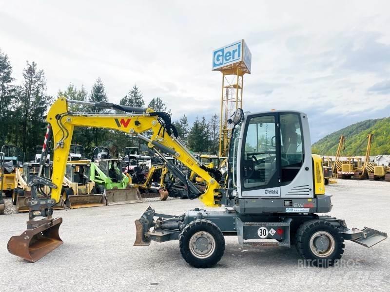 Neuson EW65 Wheeled excavators