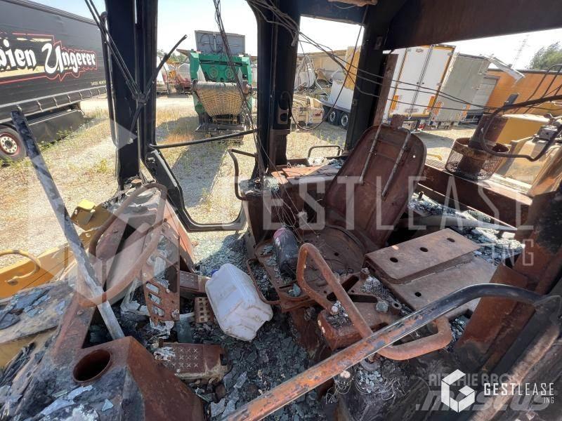 CAT 953C Crawler loaders
