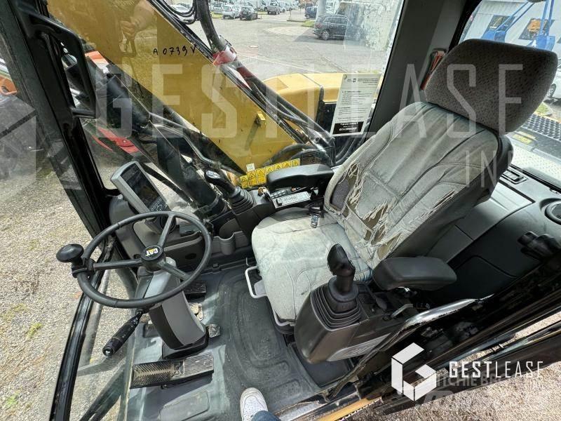 CAT M313D Wheeled excavators