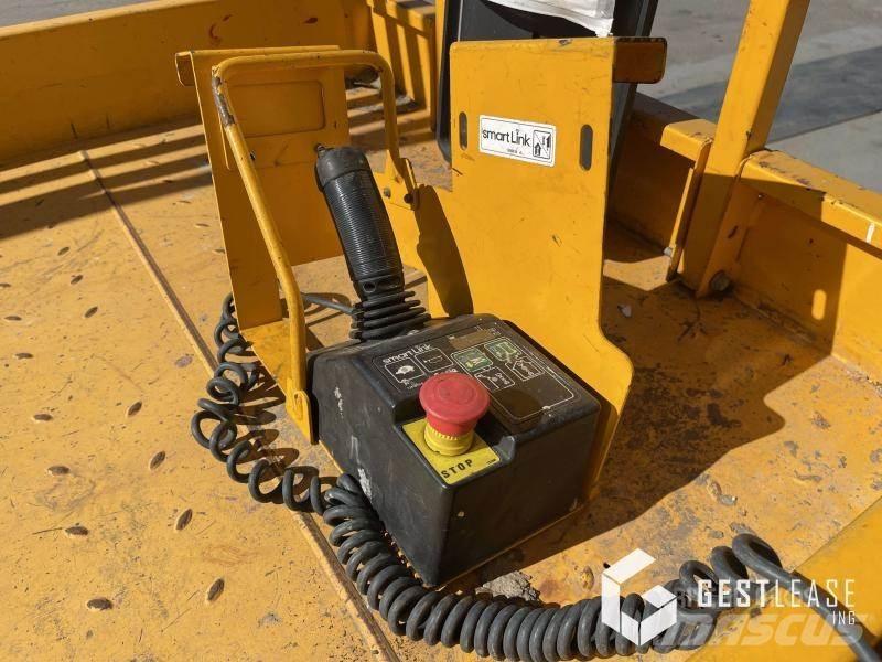 Genie GS-2646 Articulated boom lifts