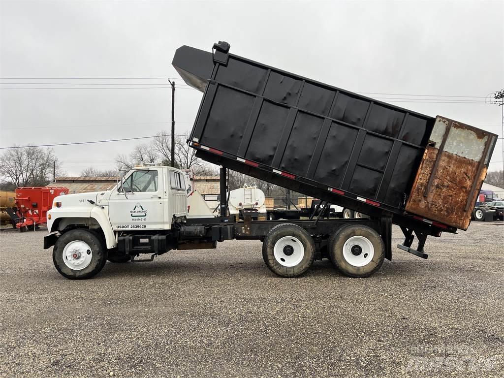 Ford FT900 Tipper trucks