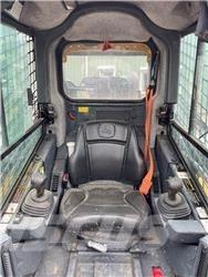 John Deere 325G Skid steer loaders