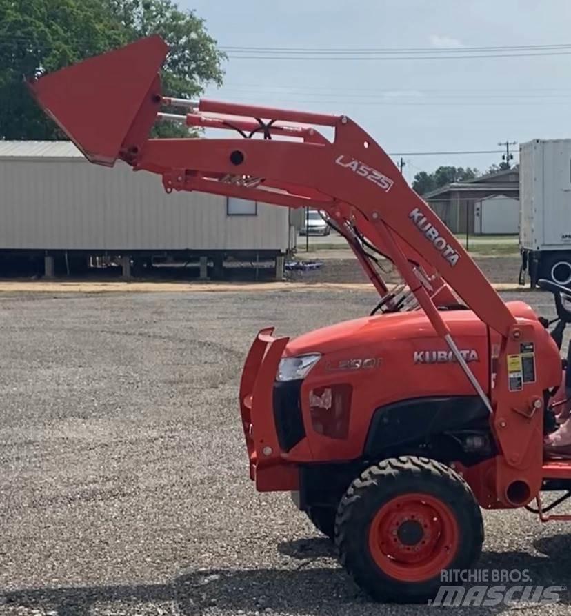 Kubota L3901 Tractors