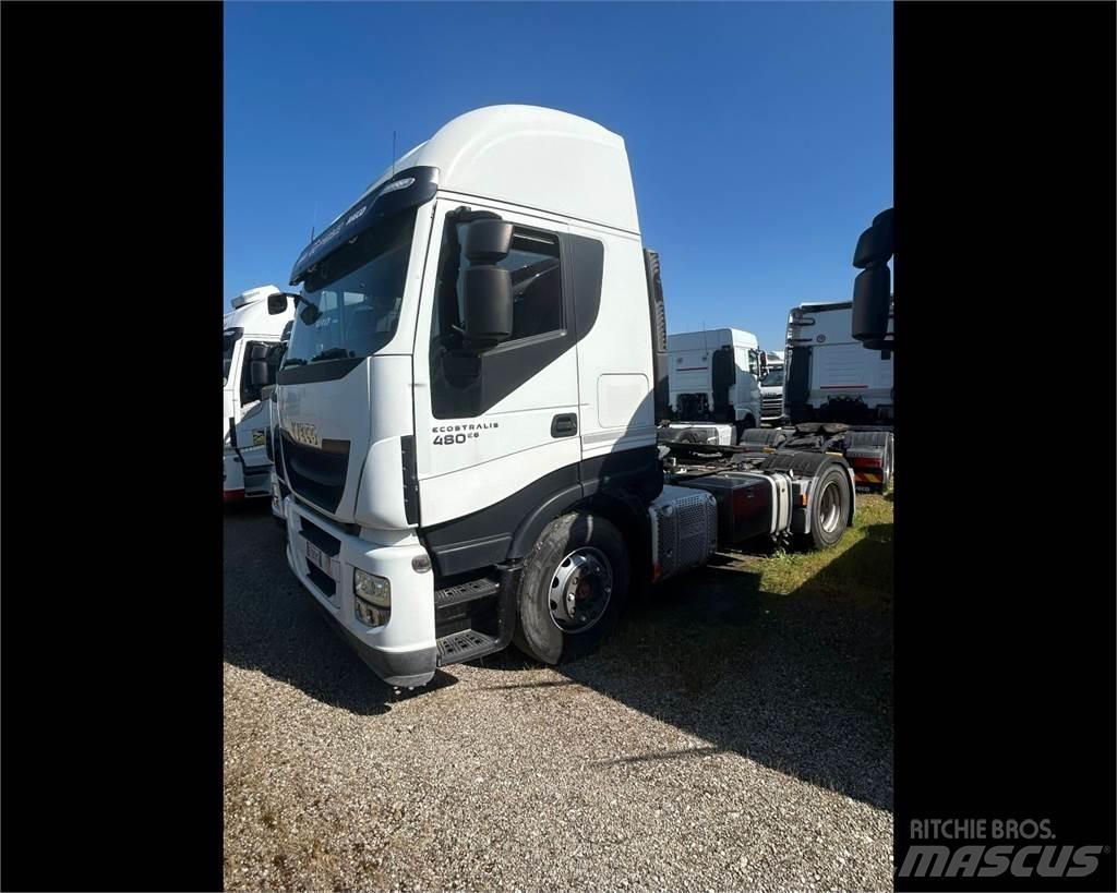 Iveco AS440S48 Box trucks