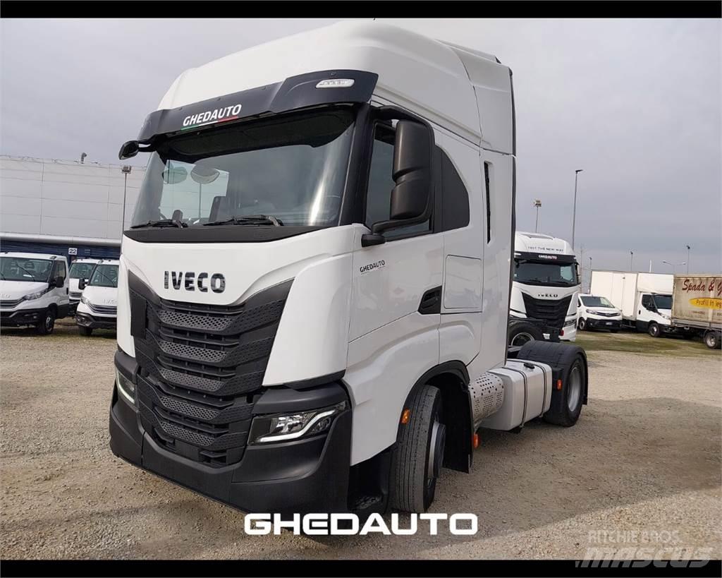 Iveco AS440S48 Box trucks